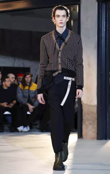 N°21 MENSWEAR FALL WINT 2018 MILAN24