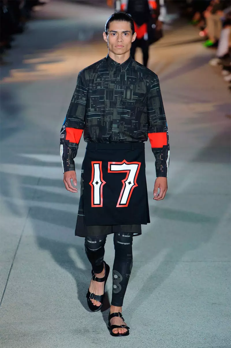 Givenchy-ss14_35