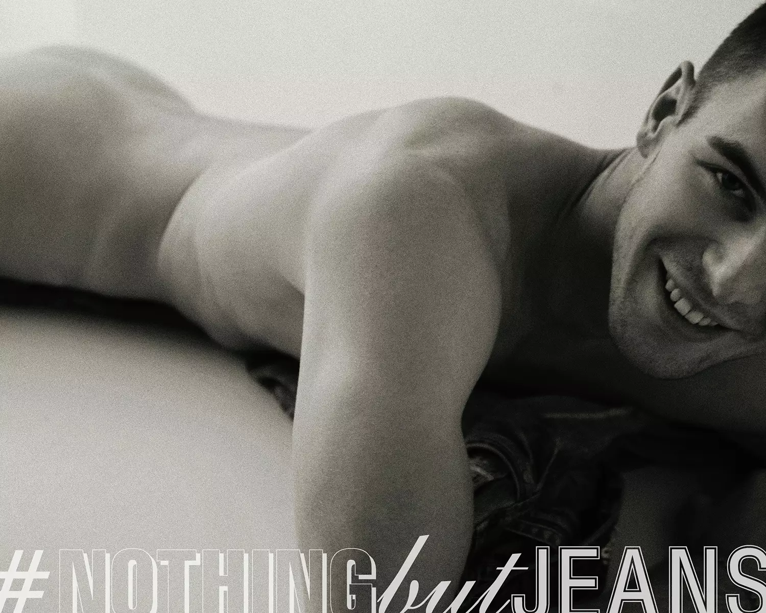 רוסלן סולובייב מאת סרג' עבור #NothingButJeans