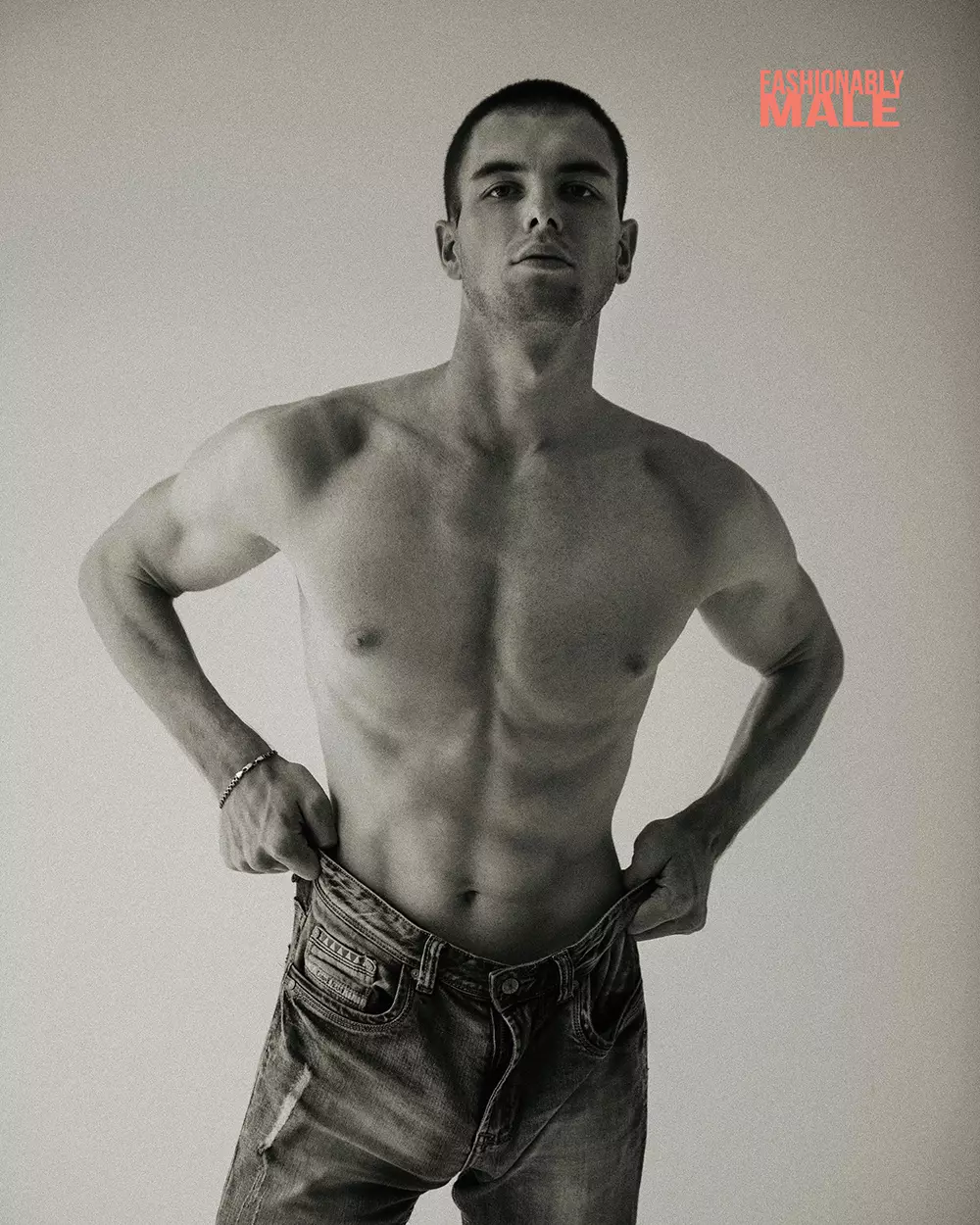 Ruslan Soloviev ni Serge para sa #NothingButJeans