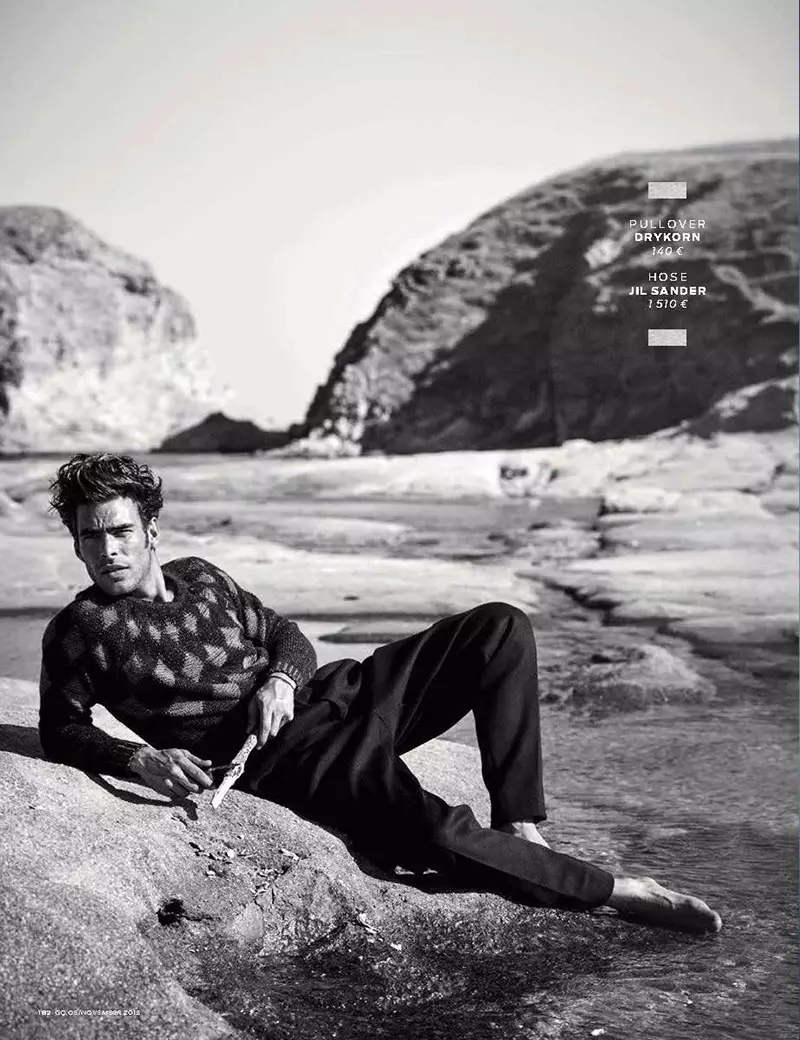 O modelo español Jon Kortajarena está fotografado por Matthew Brookes e o estilo de Manuela Hainz para a edición de novembro de 2015 de GQ Germany.