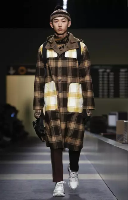 FENDI GIZARTEKO UDAZKEN NEGUA 2018 MILAN33