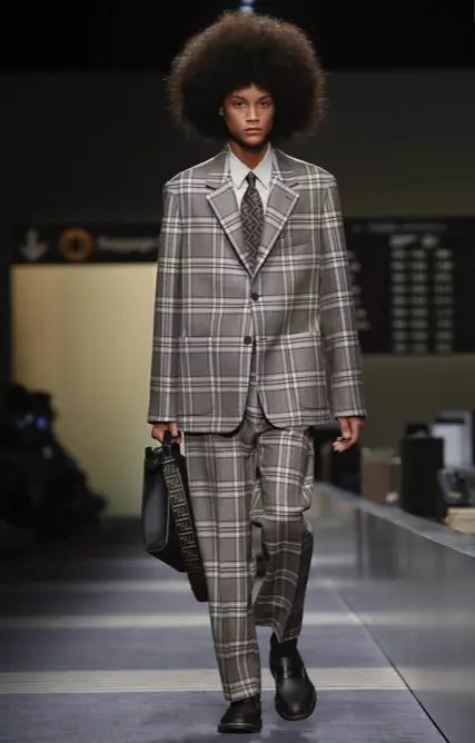 FENDI Menswear ውድቀት ክረምት 2018 MILAN55