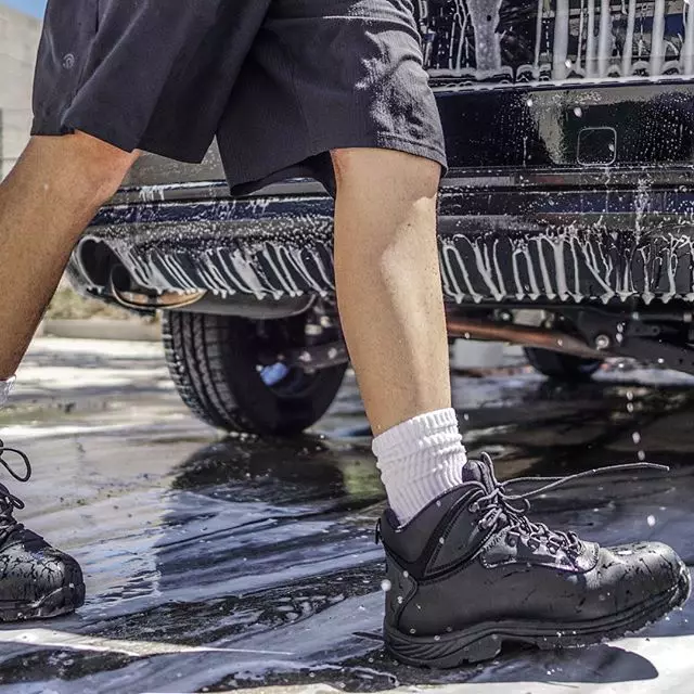 Špičkové bezpečnostné slip-on pracovné topánky pre pracujúcich mužov na cestách
