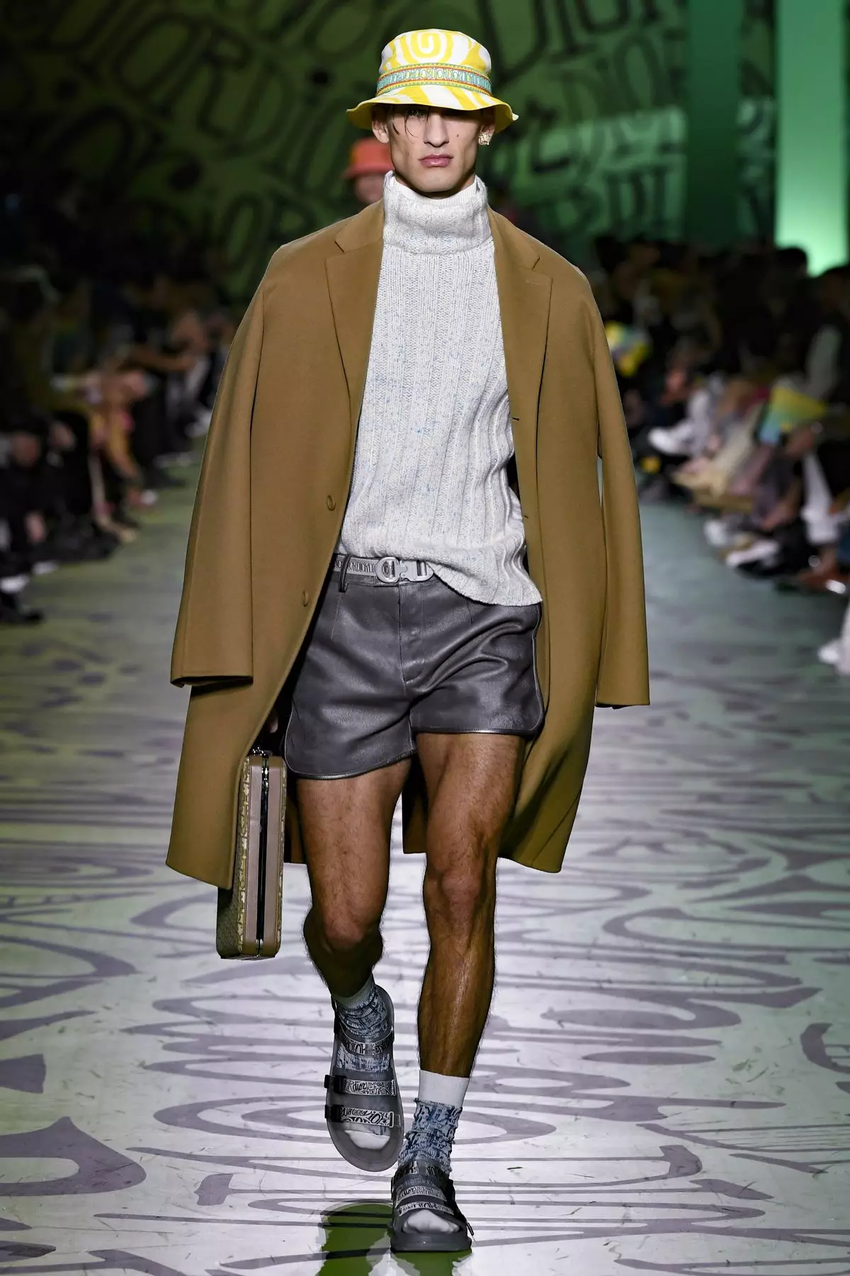 Vẻ ngoài của Dior Men Fall 2020 Miami 37931_14