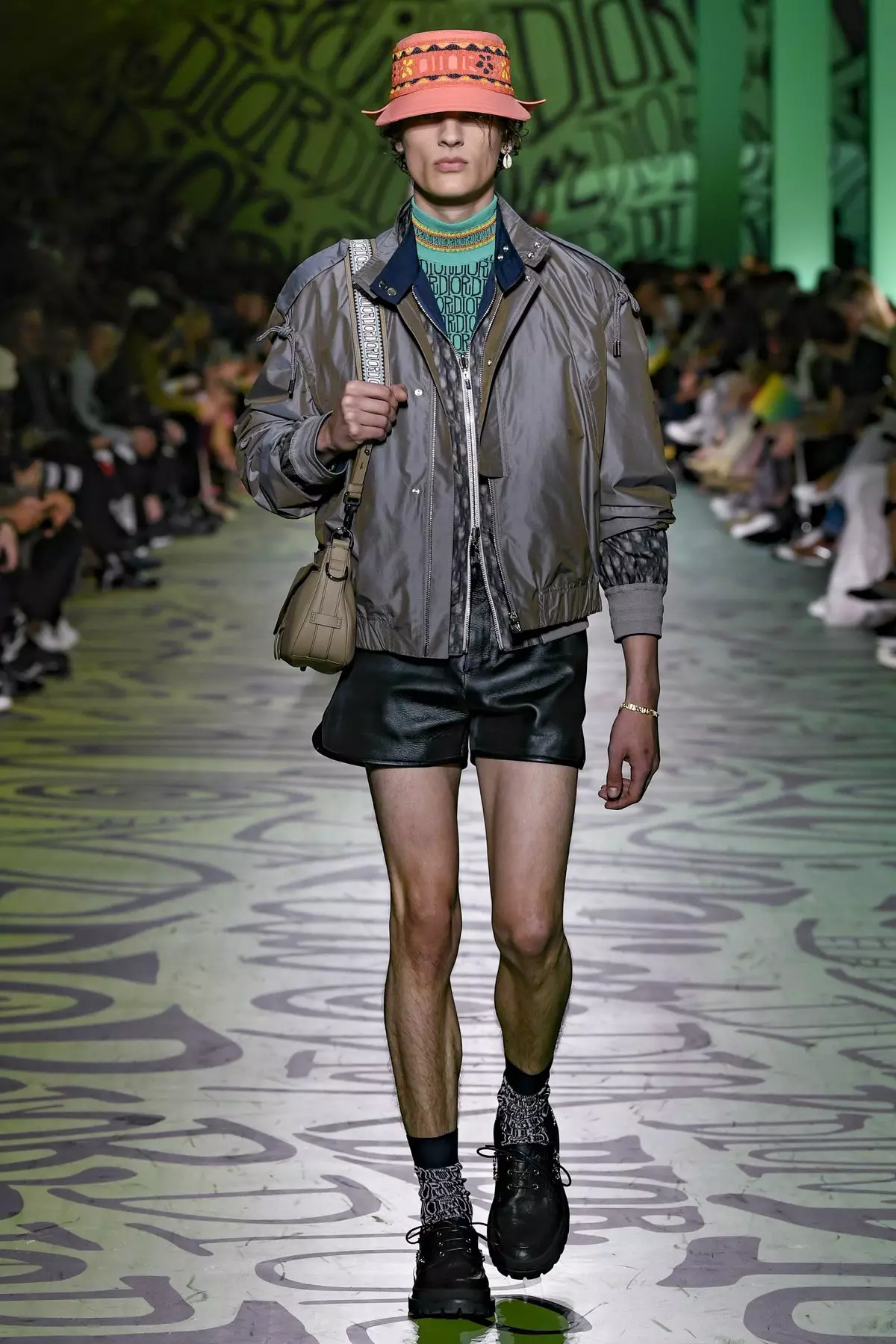 Les looks de Dior Men Fall 2020 Miami 37931_15