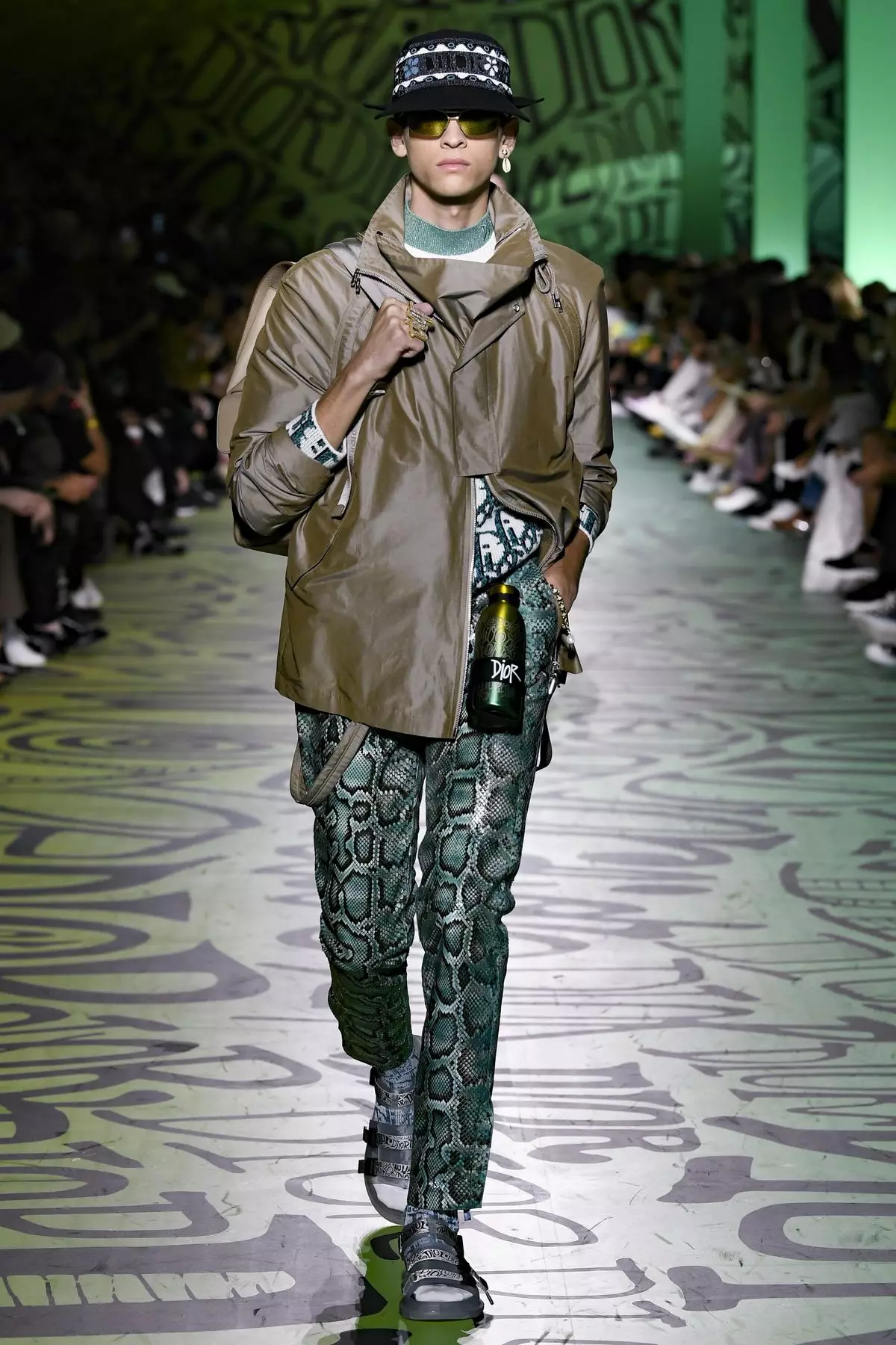 Dior Men Fall 2020 Miami को लुक्स 37931_38