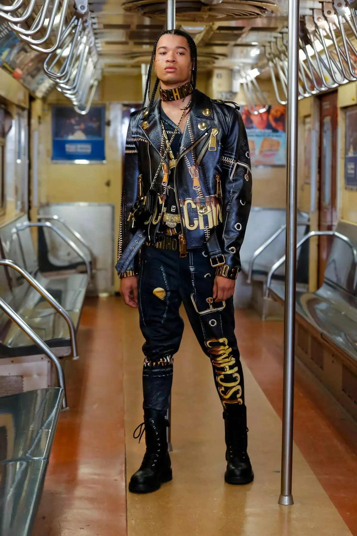 Moschino Pre Fall 2020 38206_24