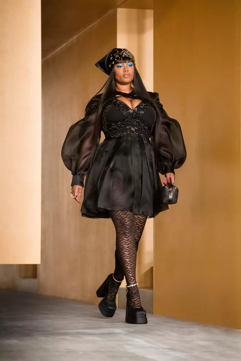 Versace e Itokiselitse ho Apara Fall 2021 Milan 3840_47