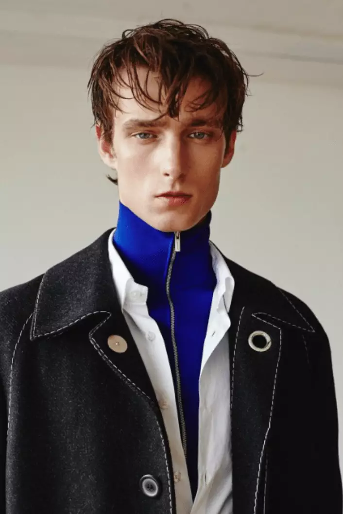 SUPA Models mengagumi hasil syot Laurie Harding untuk Browns Fashion.