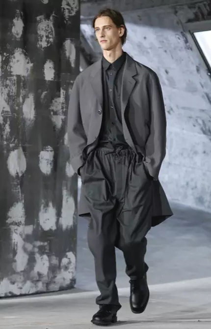 LEMAIRE MENSWEAR Fall Winter 2018 Paris34