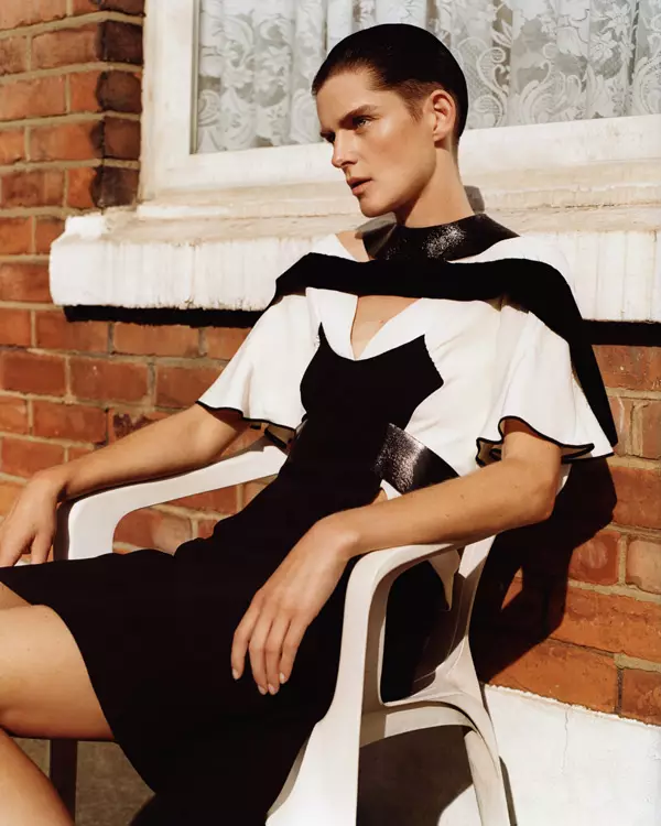 032c #27 Winter 14/15 Fotograf: Alasdair McLellan Styling: Benjamin Bruno