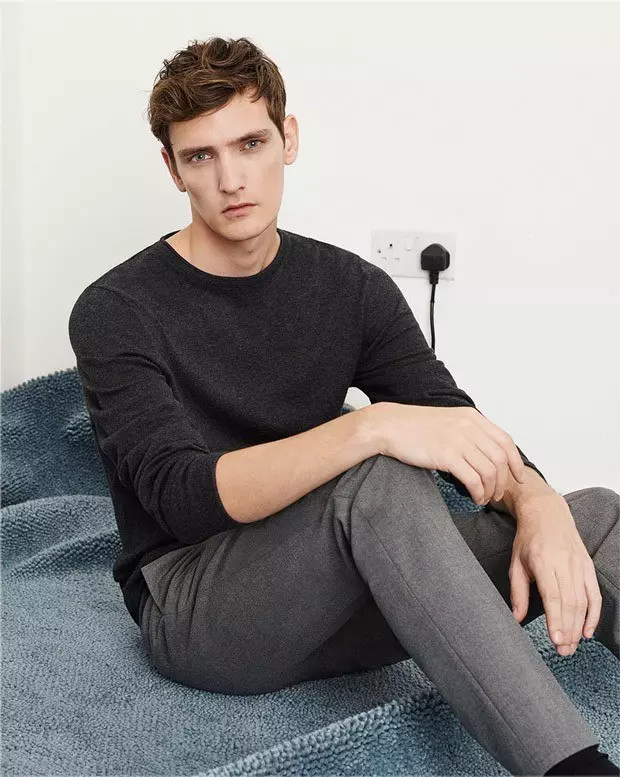 Zara اسپريڊ ڪري ٿي موسمي هڪ ايڊيٽوريل Fall/Winter 2015 معروف سپر ماڊل Yannick Abrath from View Management.