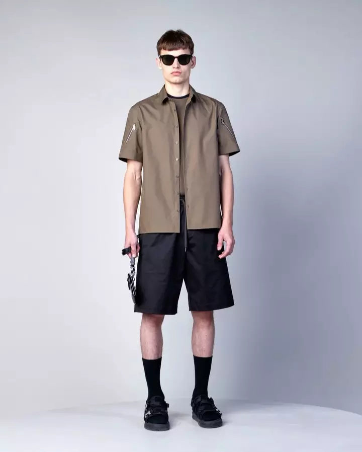 Neil Barrett Hybrid Vintage Cotton Shirt na may Military Pockets sa mga manggas