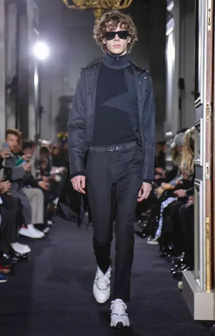 VALENTINO MENSWEAR AŬTUNO VINTRO 2018 PARIS14