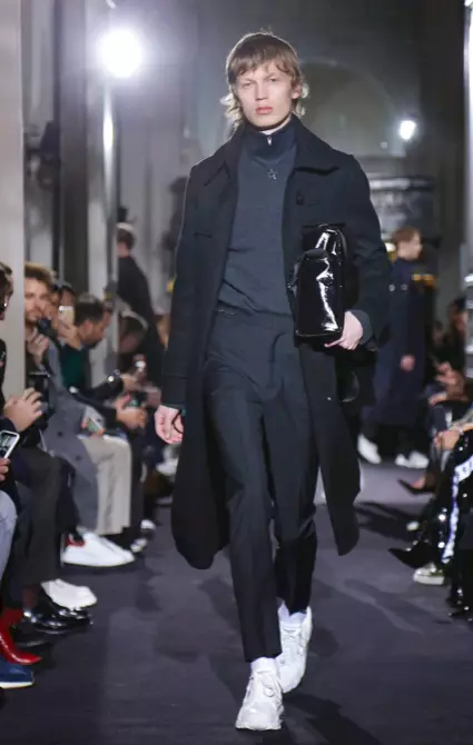 VALENTINO MENSWEAR האַרבסט ווינטער 2018 פּאַריז22