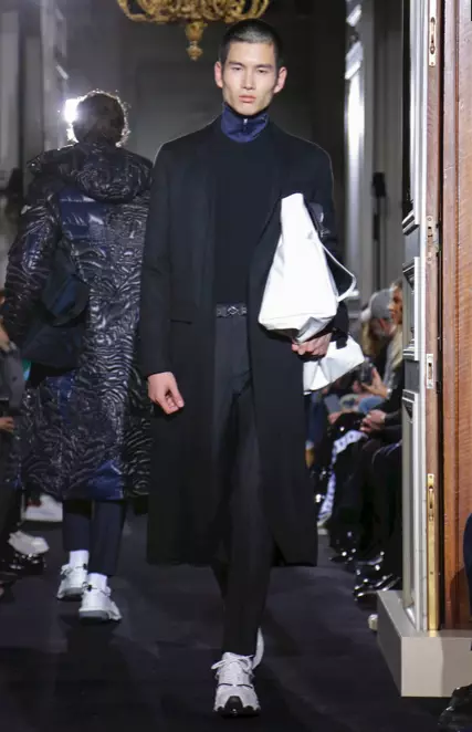 VALENTINO 2018 秋冬男装 PARIS29