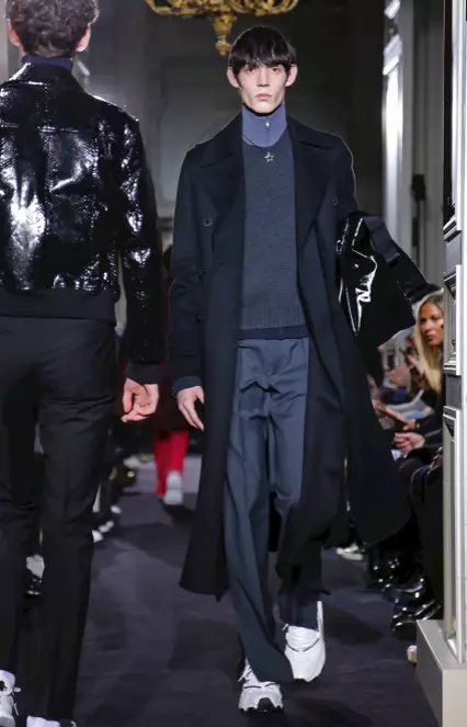 VALENTINO MENSWEAR AŬTUNO VINTRO 2018 PARIS37