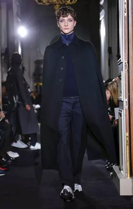 VALENTINO MENSWEAR FALL WINTER 2018 PARIS41