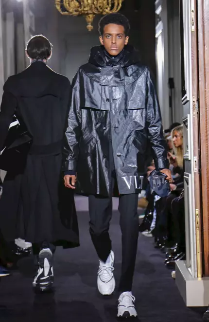 VALENTINO MENSWEAR האַרבסט ווינטער 2018 פּאַריז46