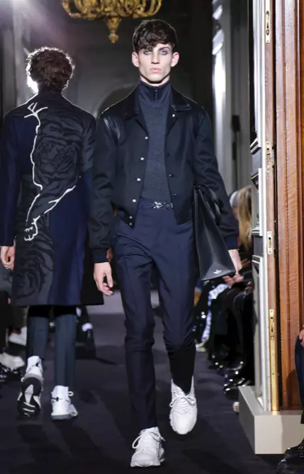 VALENTINO MENSWEAR ỤBỤRỤ ỤWA 2018 PARIS8