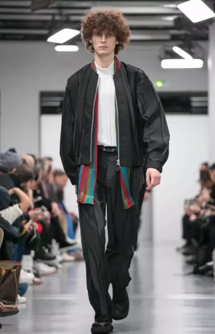 ISSEY MIYAKE ЭРЭГТЭЙ ХУВЦАС 2018 НААР ӨВЛ ПАРИС19