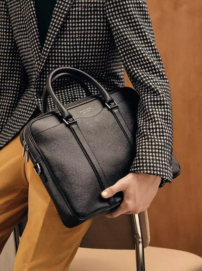 اكتشف مجموعة إكسسوارات الرجال الجديدة من BOSS: www.hugoboss.com/mw-new-arrivals