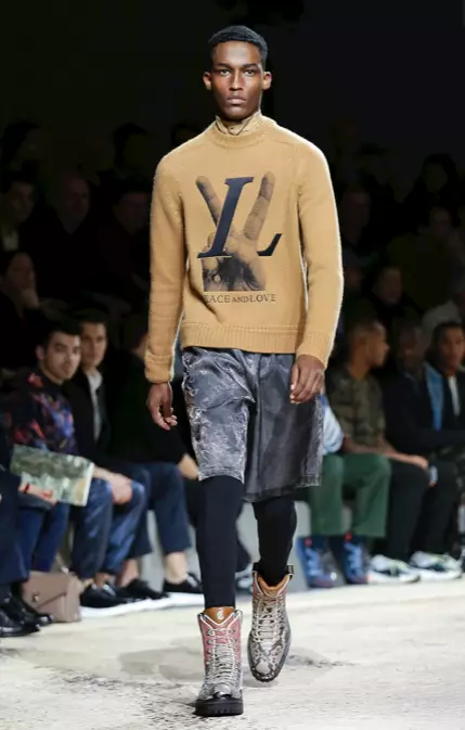 GAEILGE MAIDIR LE LÍNE VUITTON MENSWEAR 2018 PARIS5