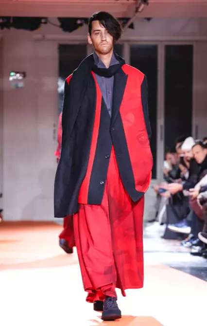 МУЖСКАЯ ОДЕЖДА YOHJI YAMAMOTO ОСЕНЬ-ЗИМА 2018 ПАРИЖ27