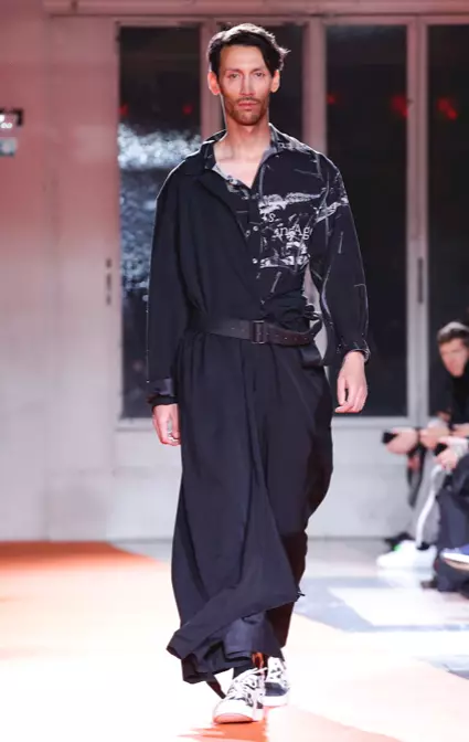 YOHJI YAMAMOTO MENSWEAR סתיו חורף 2018 פריז31