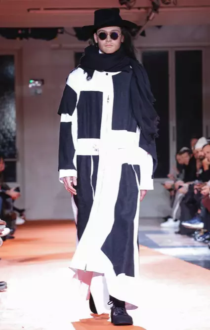 YOHJI YAMAMOTO BĂRBAȚI TOAMNĂ IARNA 2018 PARIS2