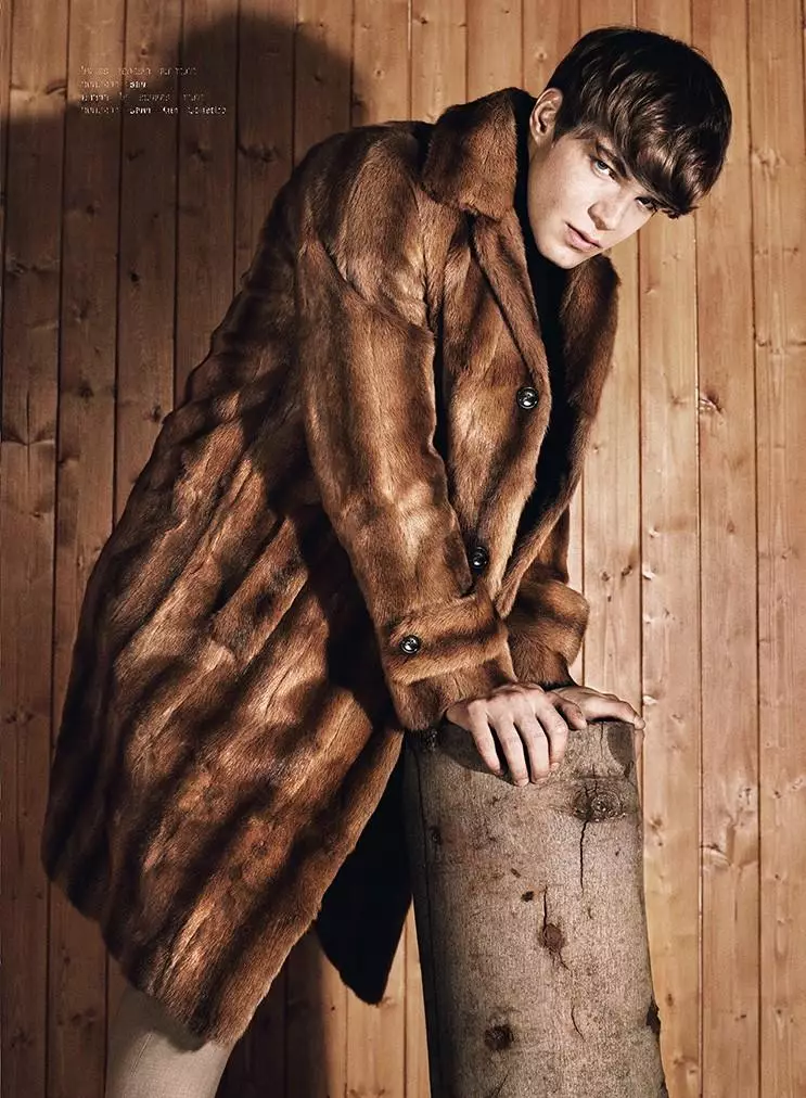 Harpers Bazaar Tailandas Vyrai | F/W 2015 yra Paul Scala redakcinis darbas. Mados redaktorius/stilistas Jonathanas Ailwoodas.