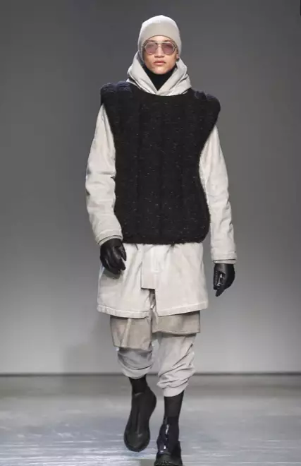 BORIS BIDJAN SABERI MENSWEAR FALL WINTER 2018 PARIS18