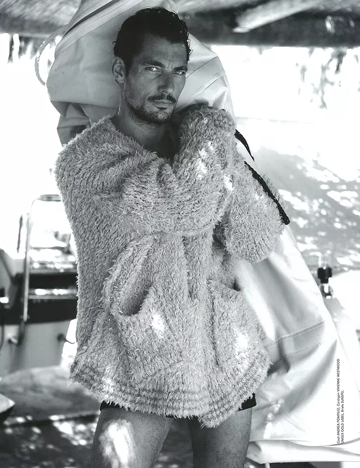 Dévoilant cette semaine le nouveau magazine semestriel de mode masculine F/W 2015 7th Man couvert par le top modèle David Gandy photographié par Lawrence Sparkes et stylisé par Dean Hau.