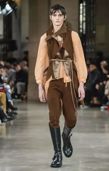 ANN DEMEULEMEESTER VESHJE PËR BURRA VJESHTË DIMËR 2018 PARIS10