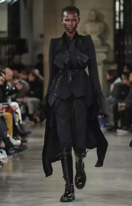 ANN DEMEULEMEESTER VĪRIEŠU APĢĒRBS RUDENS ZIEMA 2018 PARIS26