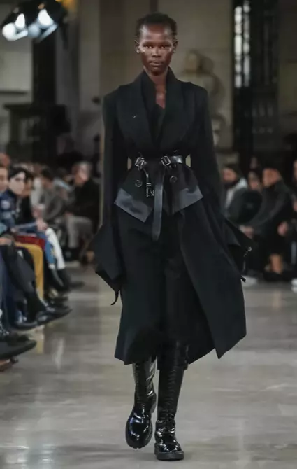 ANN DEMEULEMEESTER VESHJE PËR BURRA VJESHTË DIMËR 2018 PARIS6