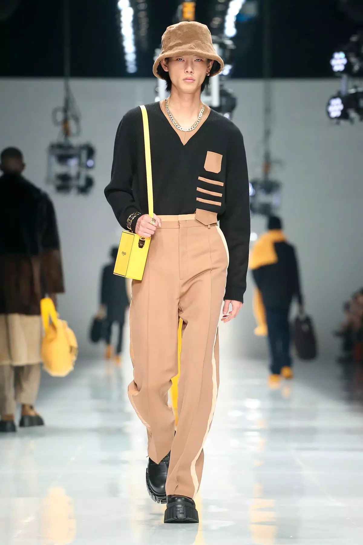 Fendi Menswear Fall / Geimhreadh 2020 Milano 41264_22