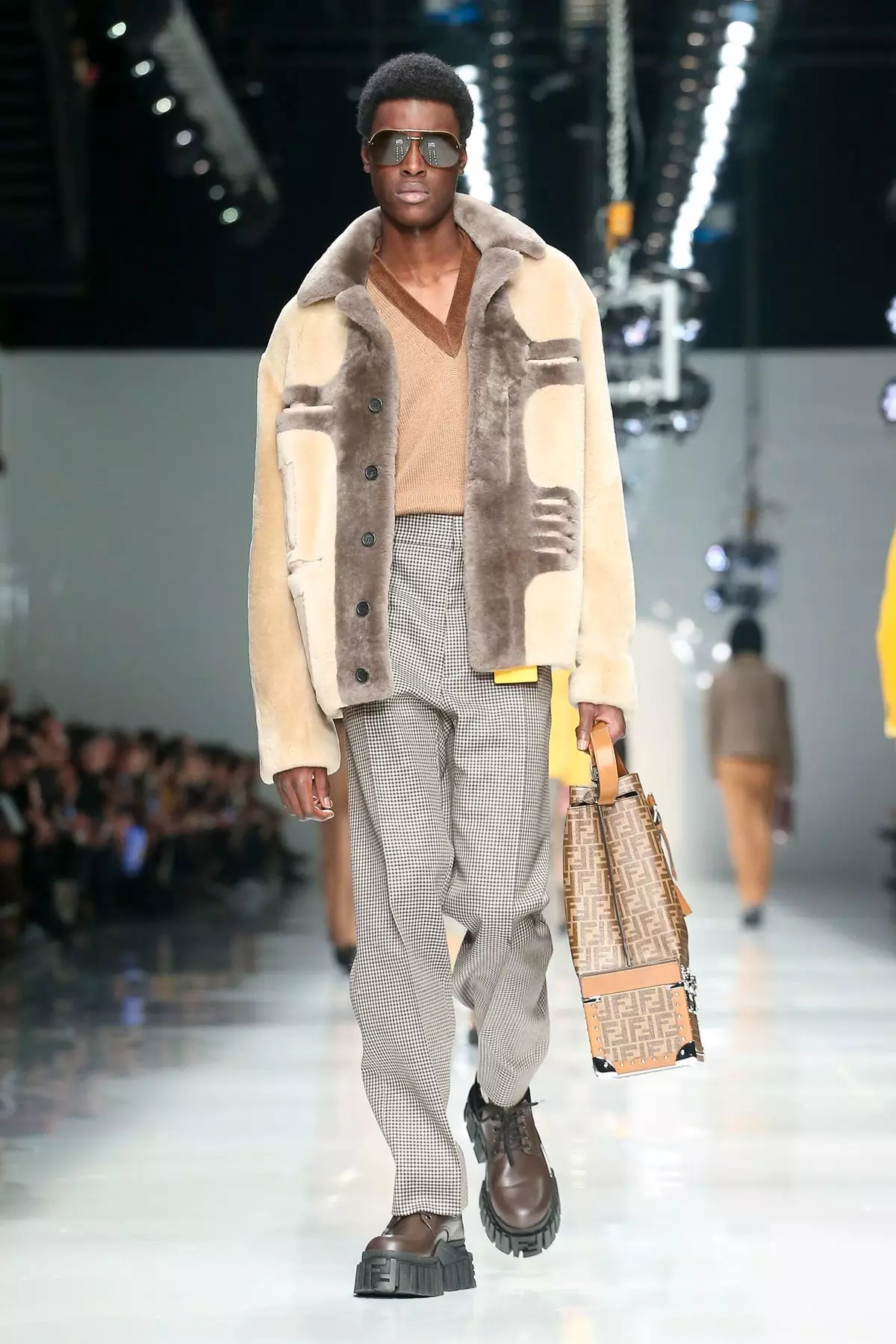 Fendi Menswear סתיו/חורף 2020 מילאנו 41264_24