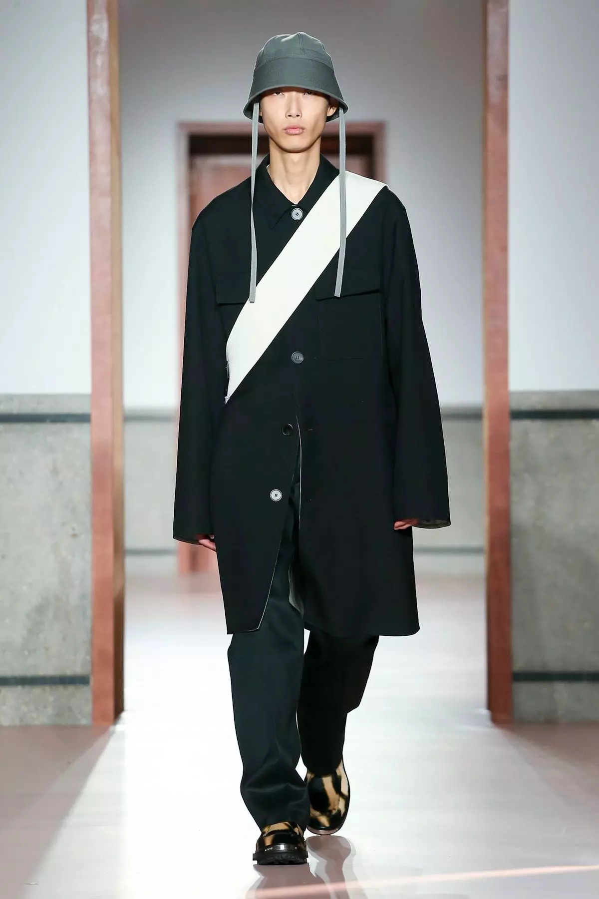 OAMC Menswear Fall/Winter 2020 Paris 41720_6