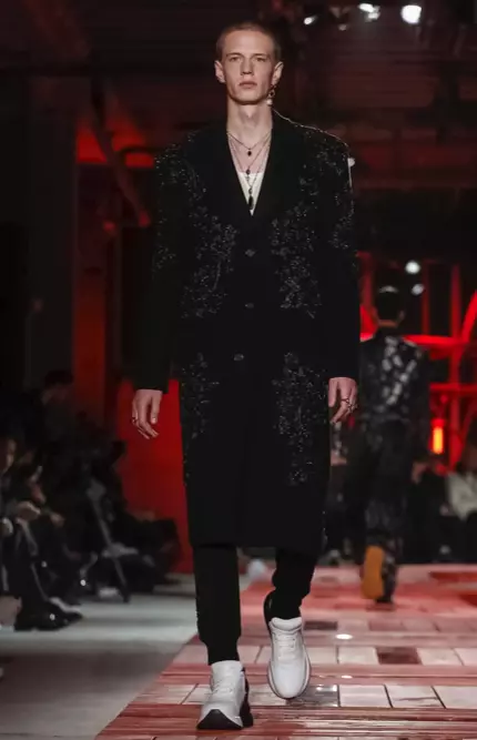 ALEXANDER MCQUEEN FÉRFI RUHA 2018. ŐSZI TÉL PÁRIZS20