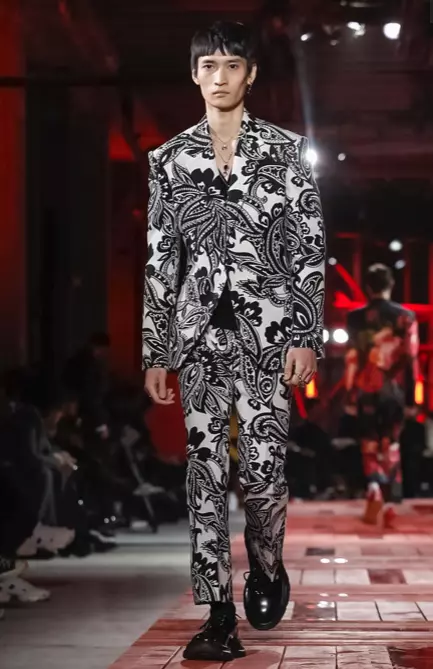 ALEXANDER MCQUEEN MENSWEAR FALL WINTER 2018 PARIS2