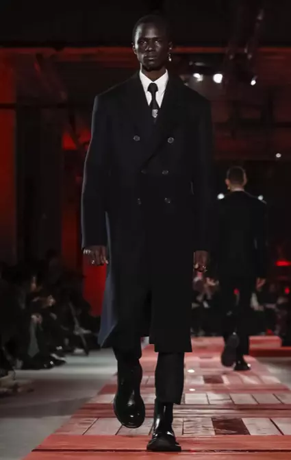 ALEXANDER MCQUEEN MENSWEAR FALL RIRININA 2018 PARIS21