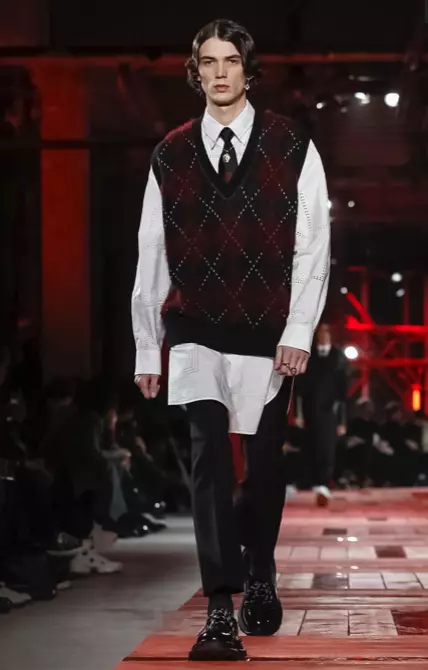 ALEXANDER MCQUEEN MENSWEAR AŬTUNO VINTRO 2018 PARIS22