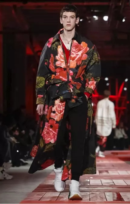 VESHJE PËR BURRA ALEXANDER MCQUEEN VJESHTË DIMËR 2018 PARIS39