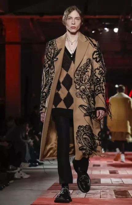 ALEXANDER MCQUEEN MENSWEAR AŬTUNO VINTRO 2018 PARIS4