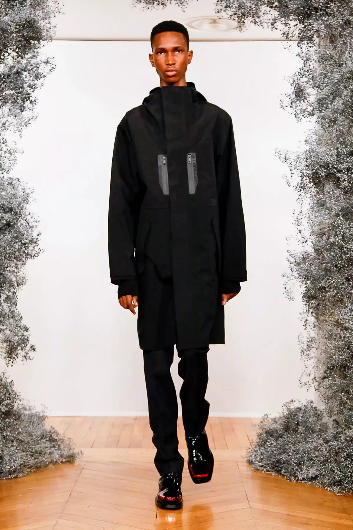 Givenchy Menswear Yaguye / Itumba 2020 Paris 41930_26