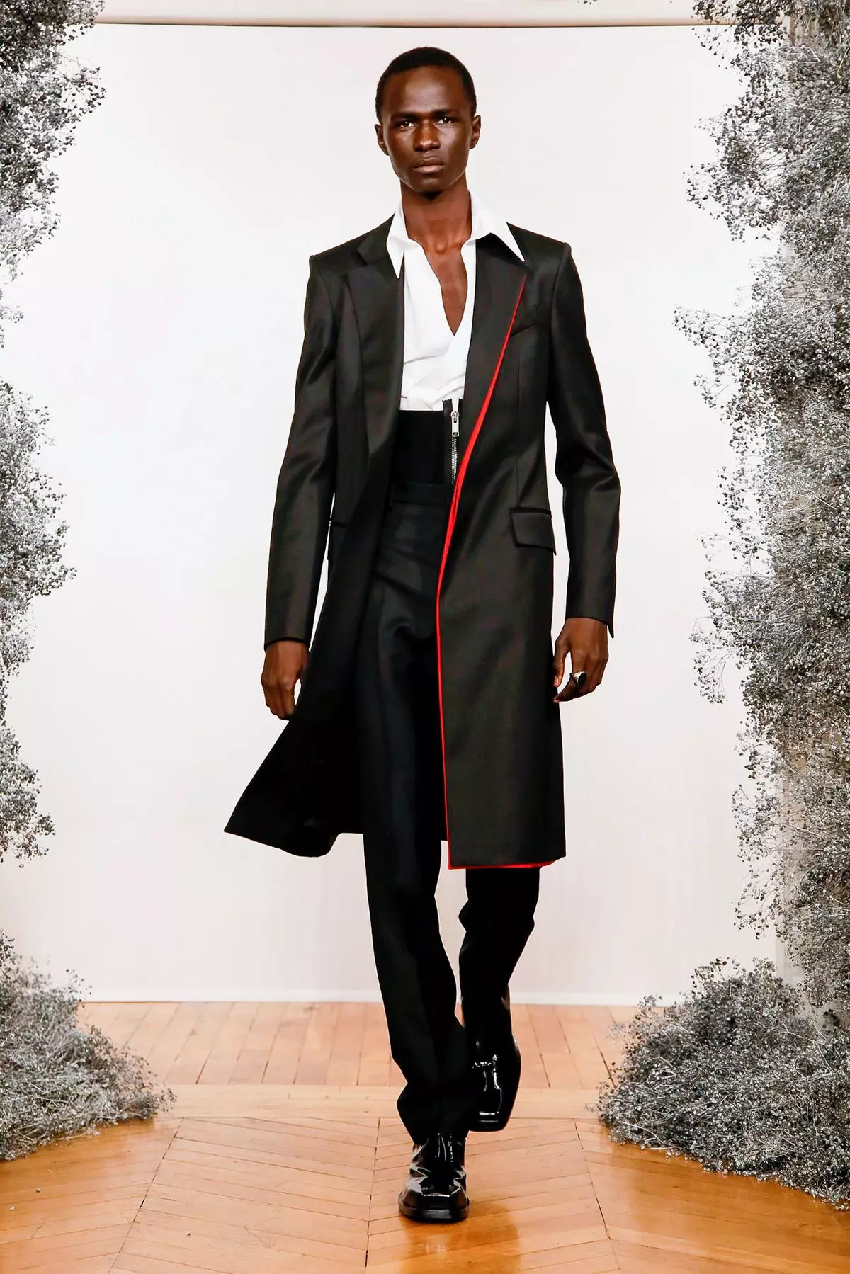 Givenchy Menswear Kudonha / Nguva Yechando 2020 Paris 41930_32