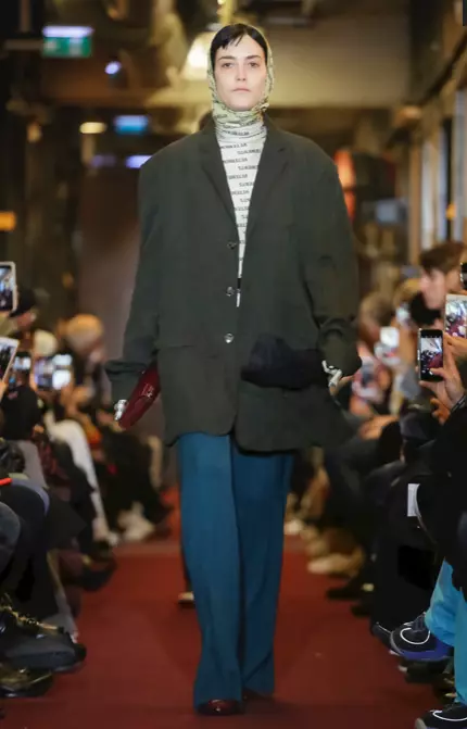 VETEMENTS MENSWEAR Hjerstwinter 2018 PARIS6