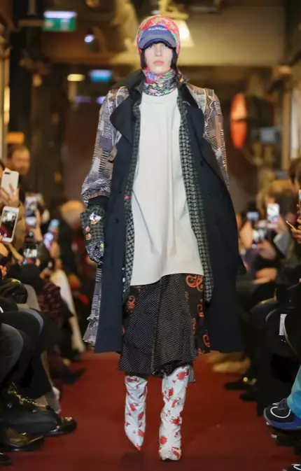 VETEMENTS MENSWEAR FALL WINTER 2018 ปารีส7